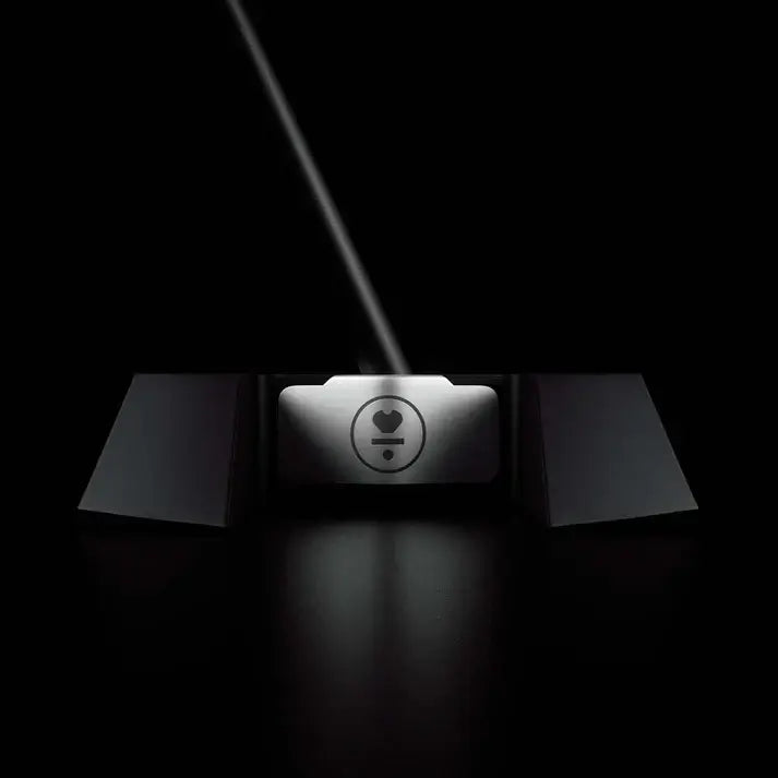 L.A.B. MEZZ.1 MAX Stock Putter with a focused laser alignment feature, displayed against a dark background.