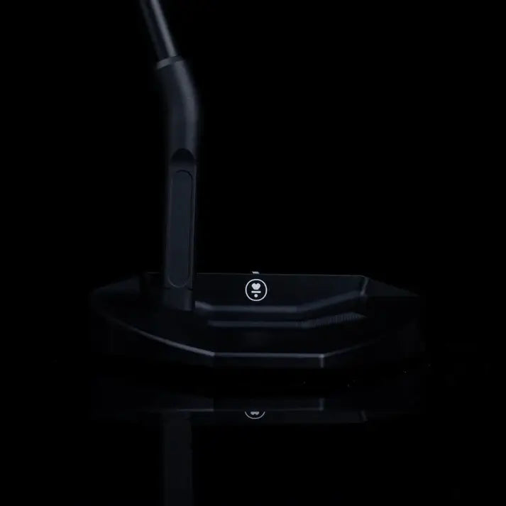 L.A.B. OZ.1i HS Standard Putter with a heel shaft and sleek black design.