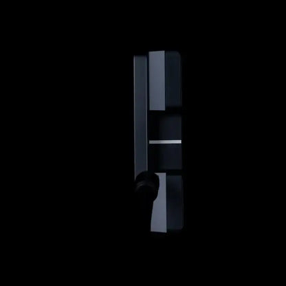 Image of the L.A.B. Golf Link.2.1 Standard Putter showcasing its sleek design and balanced features.